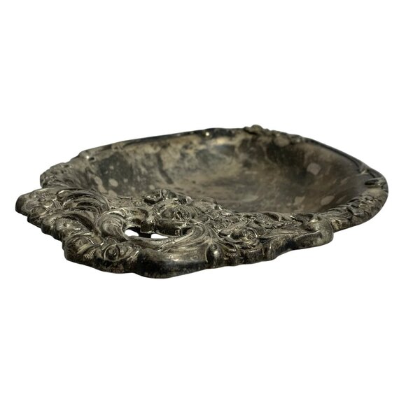 Ornate Heart-Shaped Silver-Tone Floral Trim Metal Trinket Dish Wall Decor VTG - Picture 6 of 8